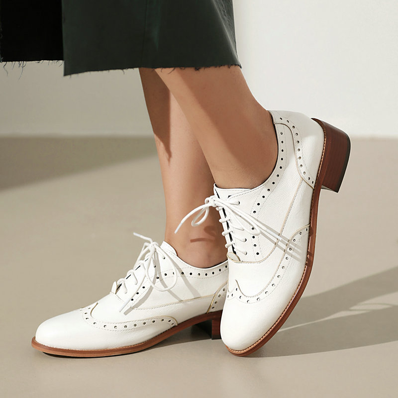 Oxford Shoes Brogue - รองเท้าอ็อกซ์ฟอร์ดแบบ Brogue สำหรับผู้หญิง แบบผูกเชือก ส้นเตี้ย หนัง