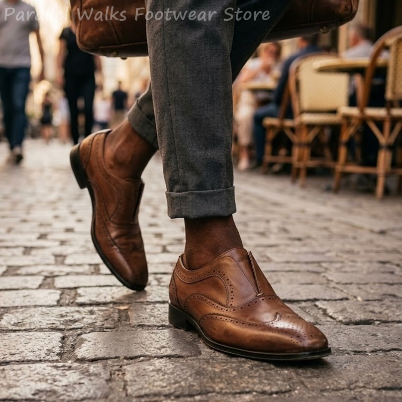 Oxford Shoes Brogue - รองเท้าหนังสีน้ำตาลแบบสวมสำหรับผู้ชาย แบบมีรูระบายอากาศ แบบ Wingtip สำหรับงานเลี้ยงตอนเย็น รองเท้าออกซ์ฟอร์ด