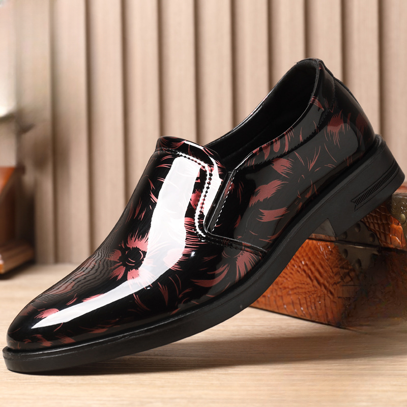 Oxford Shoes Brogue - 202 รองเท้าหนังใหม่สำหรับชายลายดอกไม้รองเท้าทางการของผู้ชายหรูหราธุรกิจอ็อกซ์ฟอร์ดชายสำนักงานงานแต่งงานรองเท้าส้นเตี้ย โมคาซิน ฮอม