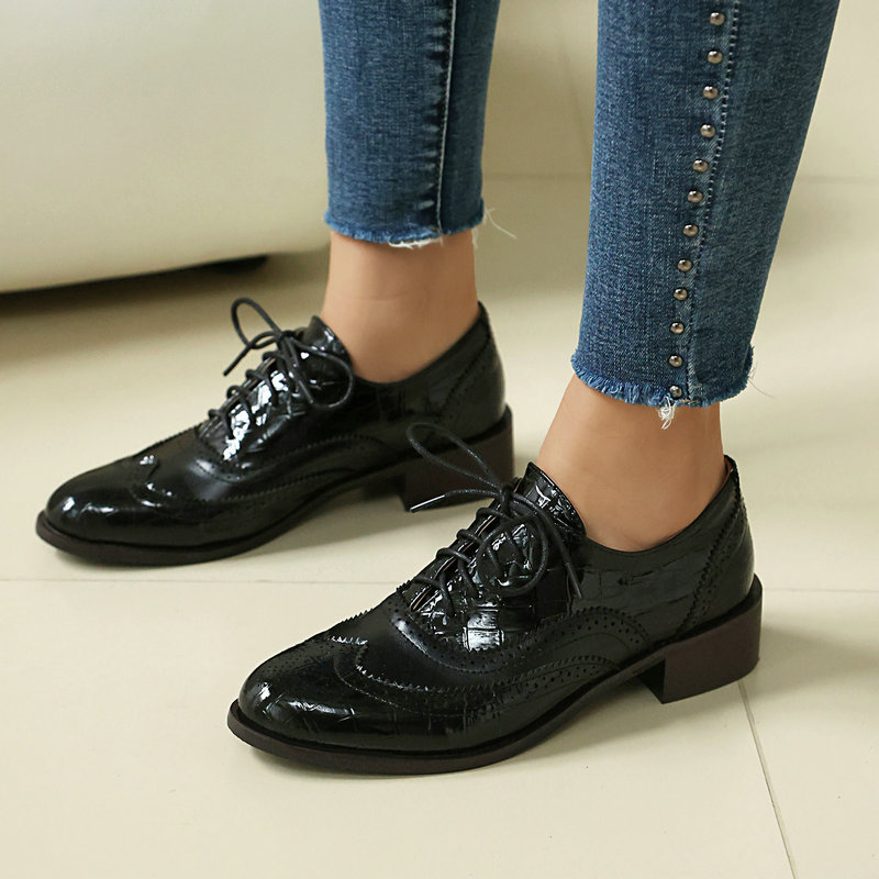 รองเท้าอ็อกซ์ฟอร์ดลายหินสำหรับ - Oxford Shoes Brogue บทวิจารณ์และราคา