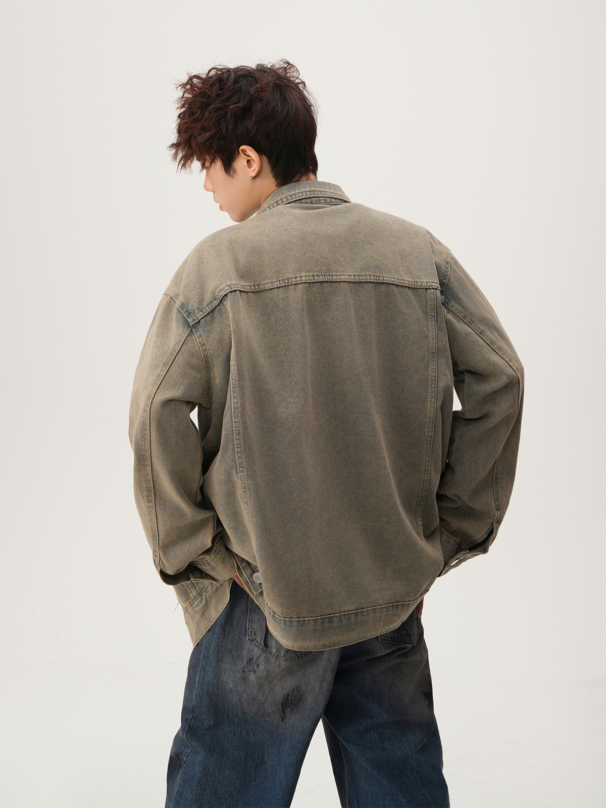 แจ็คเก็ตยีนส์ขาดสไตล์อเมริกัน  - Mens Fashion Denim Jacket บทวิจารณ์และราคา