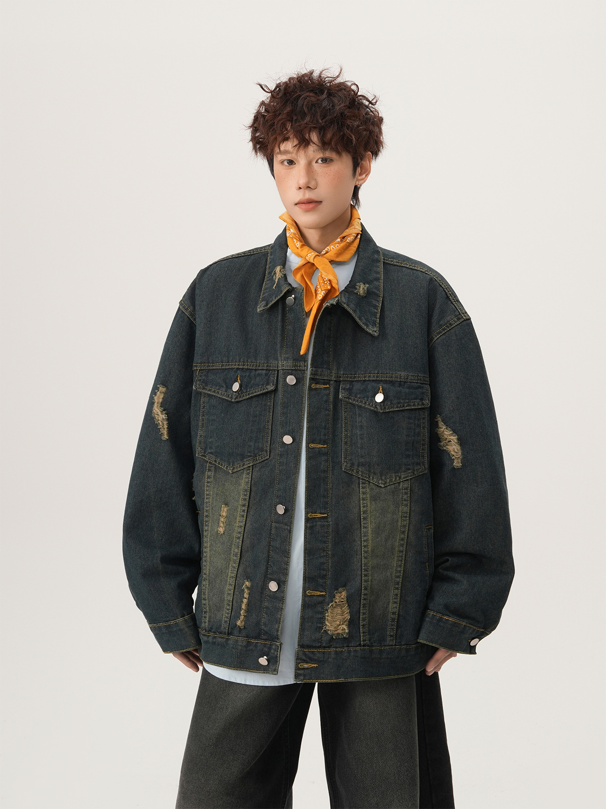 แจ็คเก็ตยีนส์ขาดสไตล์อเมริกัน  - Mens Fashion Denim Jacket บทวิจารณ์และราคา