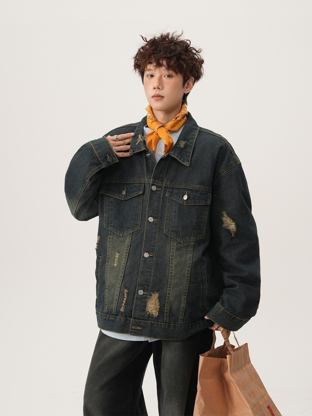 แจ็คเก็ตยีนส์ขาดสไตล์อเมริกัน  - Mens Fashion Denim Jacket บทวิจารณ์และราคา