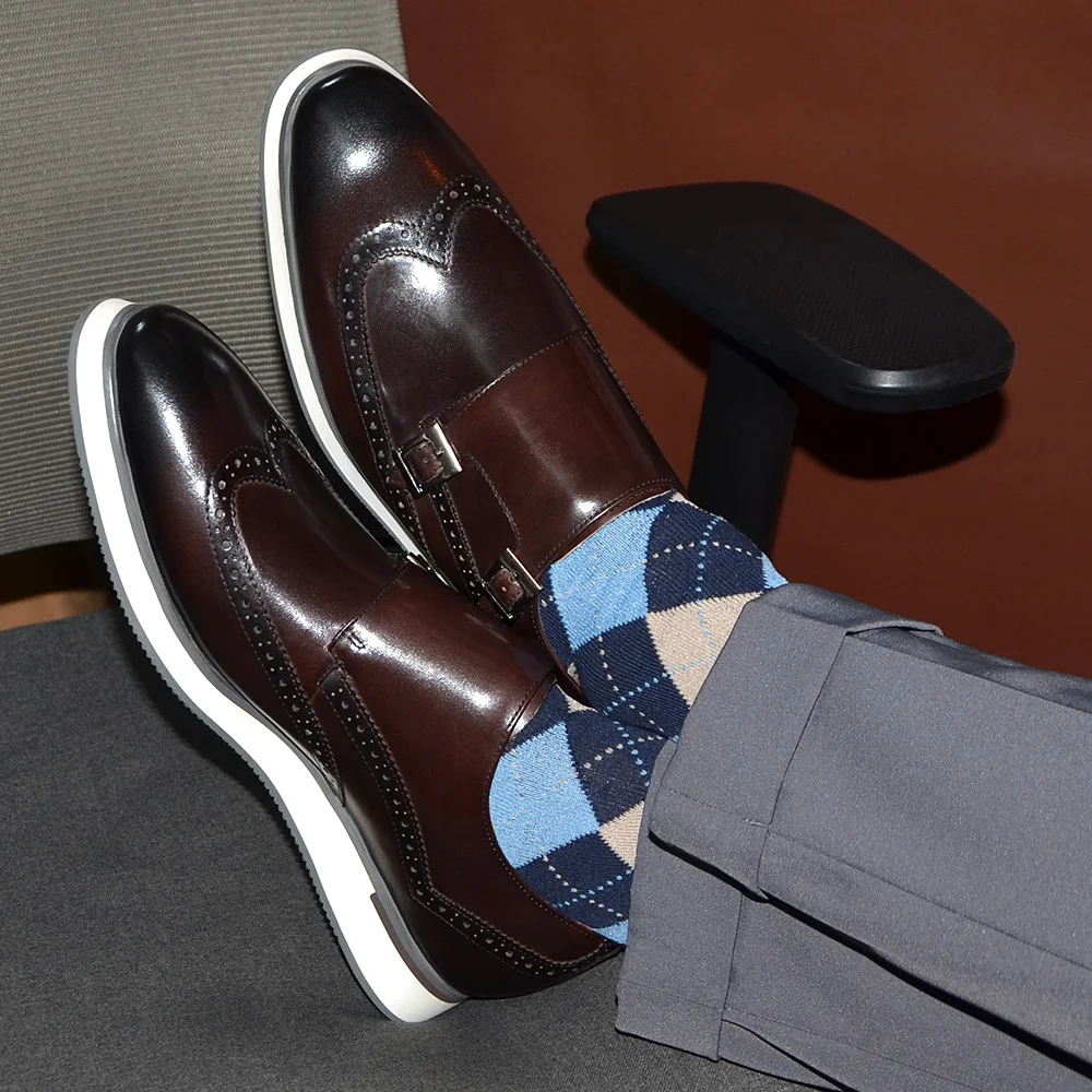 รองเท้าผู้ชายสไตล์ยุโรปสุดหรู  - Oxford Shoes Brogue บทวิจารณ์และราคา
