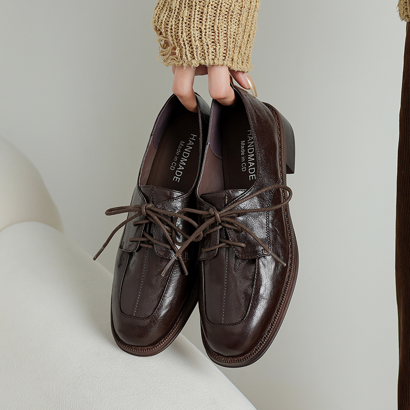 รองเท้าหนังวัวสำหรับผู้หญิง EA - Oxford Shoes Brogue บทวิจารณ์และราคา
